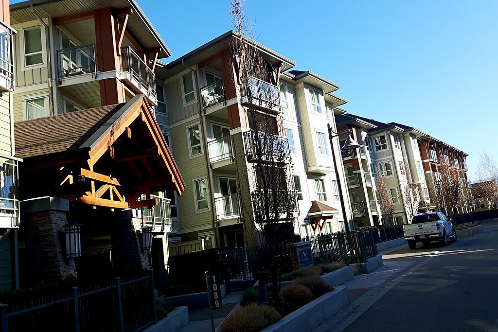 Waterscape - Downtown Kelowna Ngoại thất bức ảnh